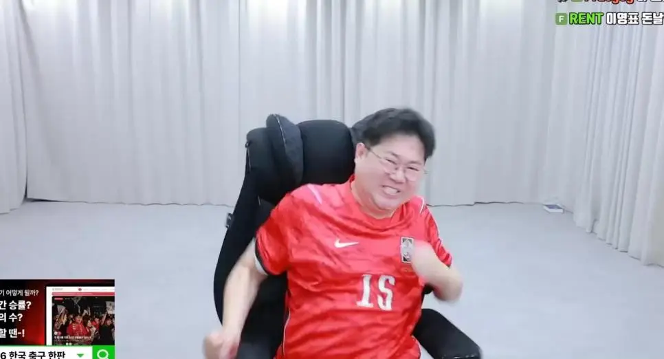경기 후 축구 유튜버들 반응.mp4