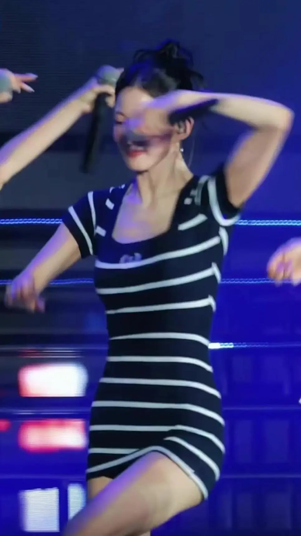 이채영.gif
